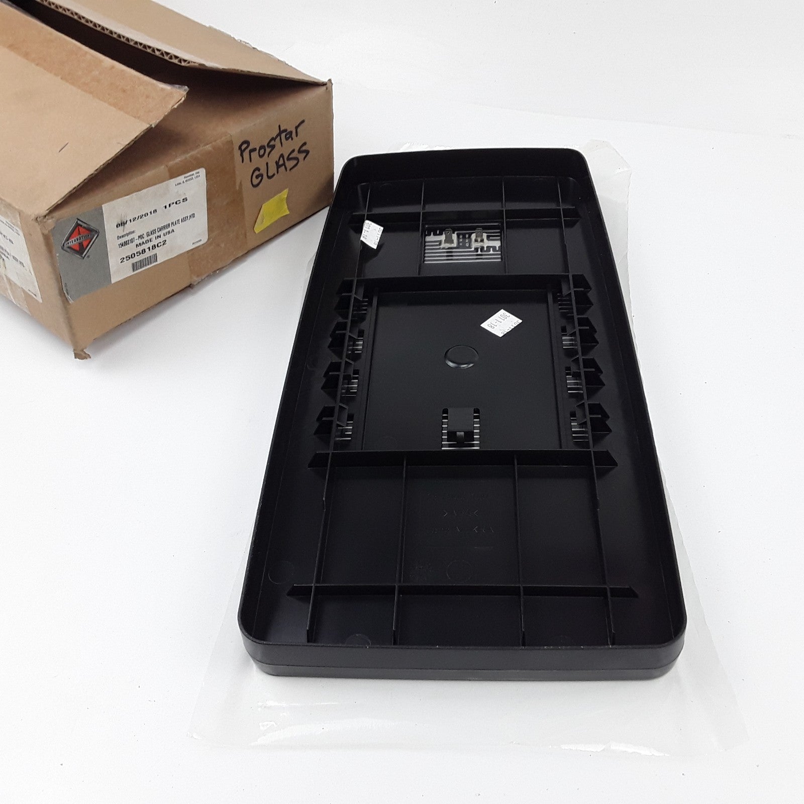 Genuine International 2505818C2 Glass Carrier Plate Fits International ProStar