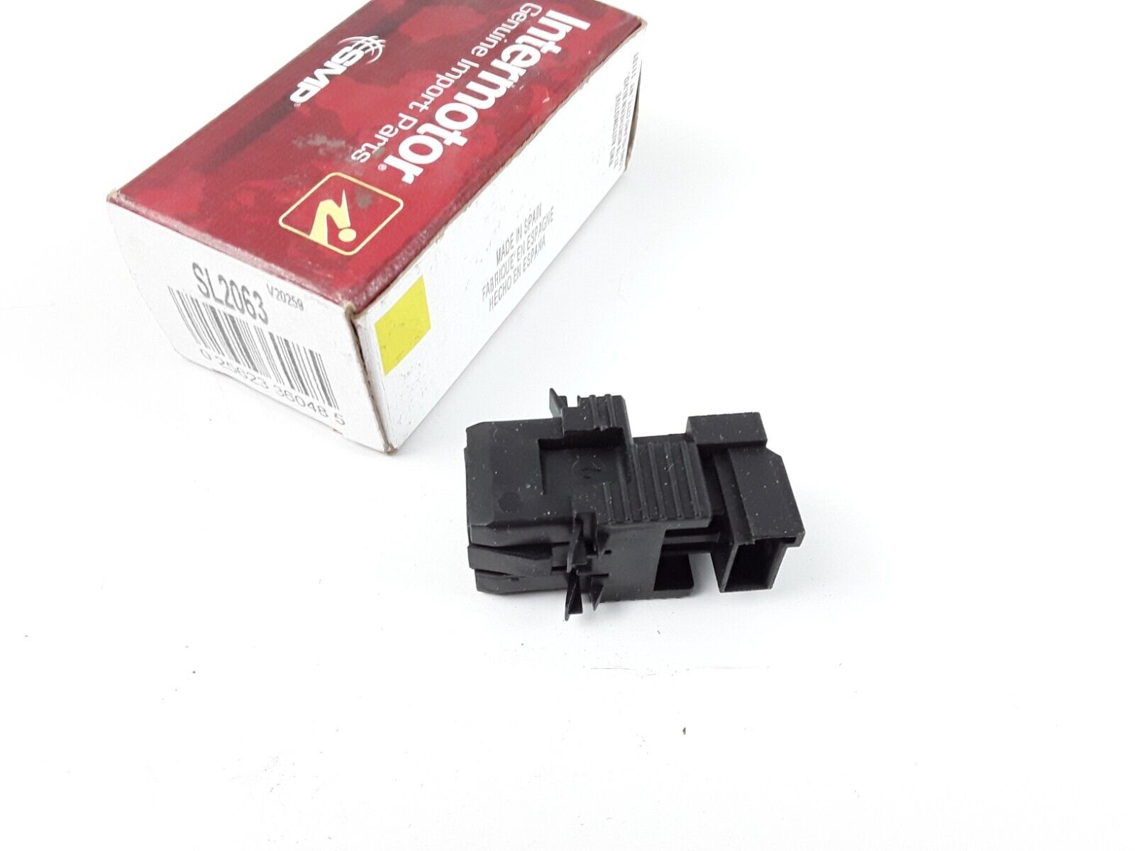 Brake Light Switch For BMW X5 2000-2013, 335i , 328i 2007-2013, 528i 2008-2016 - HotCarParts