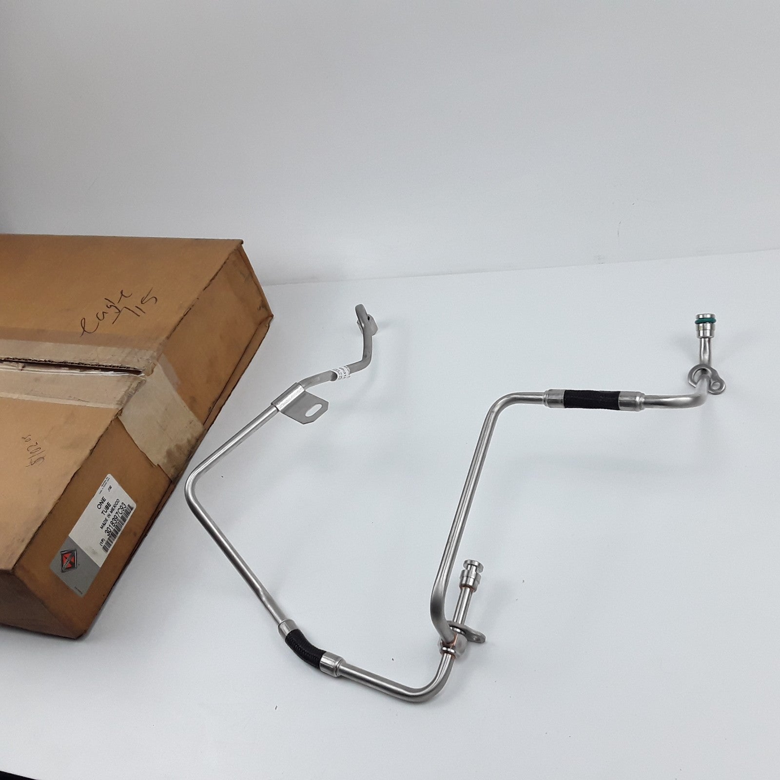 OEM International 3018397C93 Turbocharger Oil Supply Tube For Navistar Truck