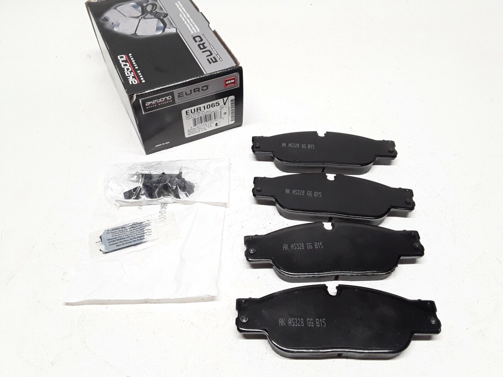 Disc Brake Pad Set-Base Front Akebono EUR1065 For Jaguar S-Type,Vanden Plas - HotCarParts