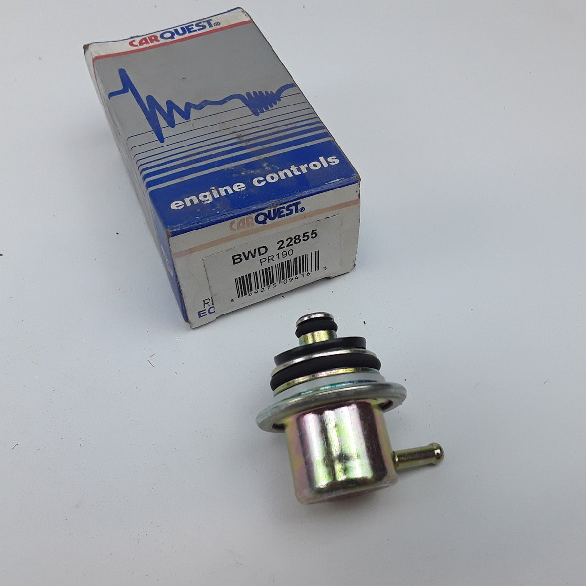 Fuel Pressure Regulator Fits Buick Oldsmobile Pontiac Chevrolet (1995 1996-2005)