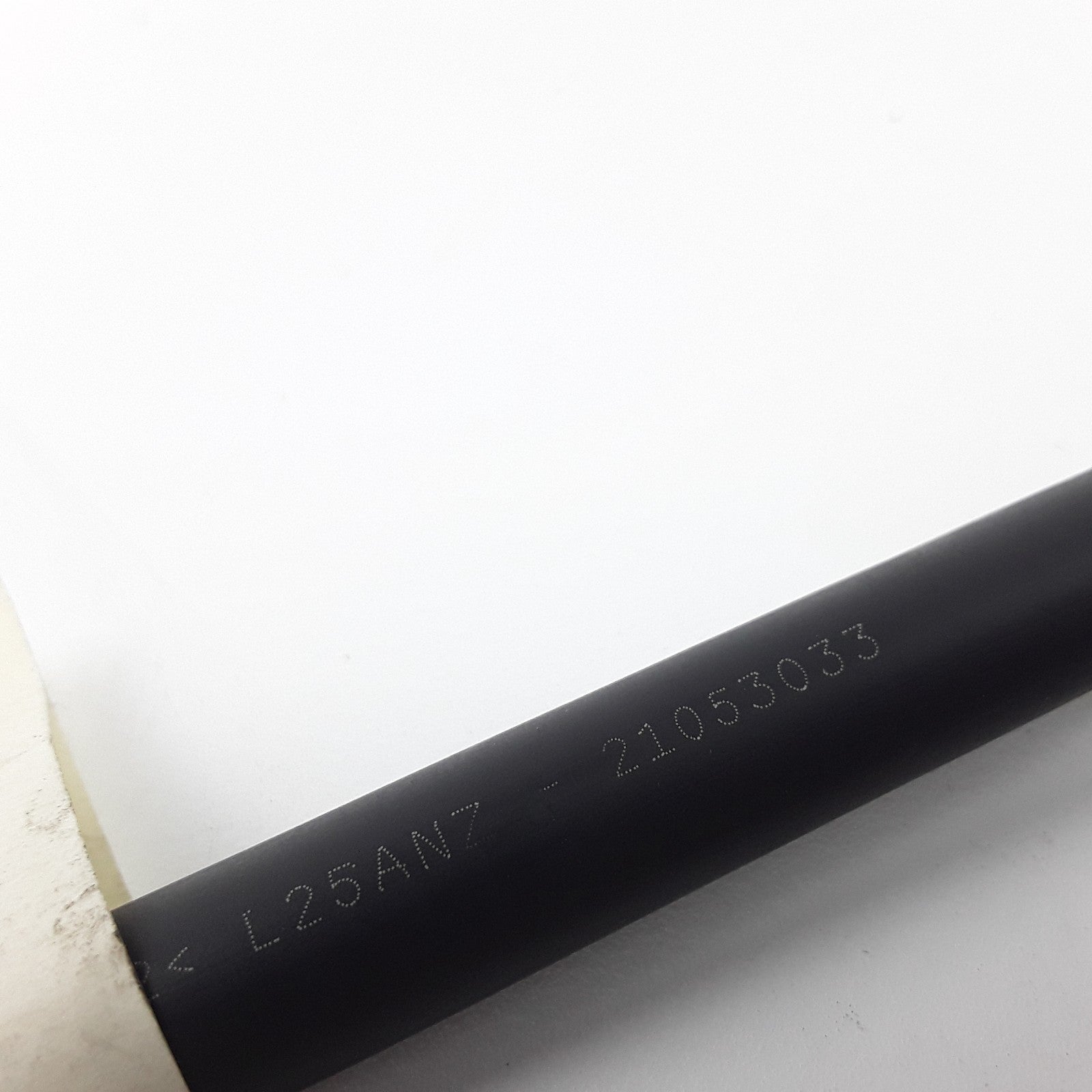 OEM Coolant Expansion Tank Hose 21053033 For Volvo & Mack MP7 MP8 VNL VNM Series