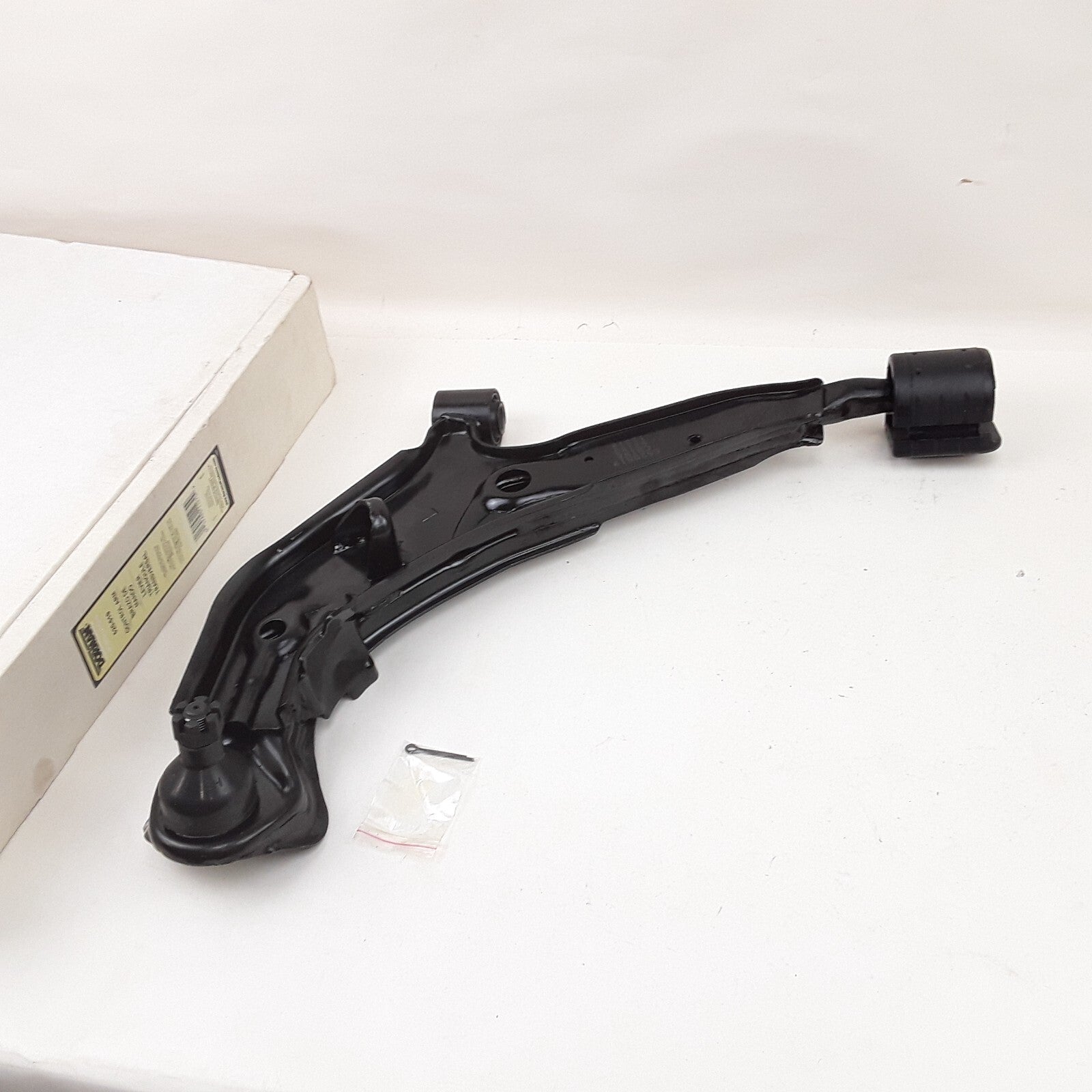 Suspension Lower Control Arm Fits Infiniti I30 1996-1999 Nissan Maxima 1994-1999