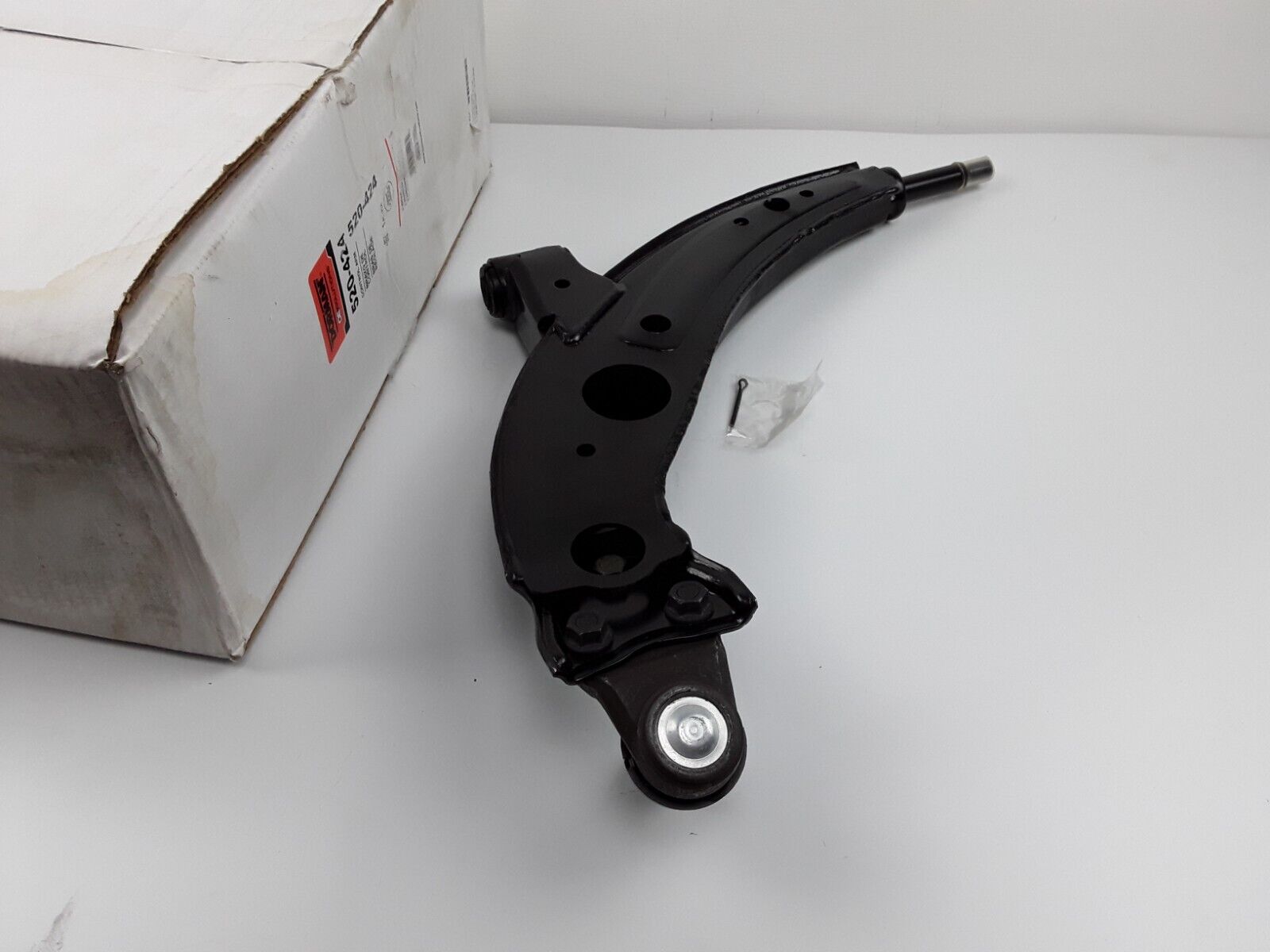 Suspension Control Arm and Ball Joint Assy Front Right Lower for Nova,Corolla - HotCarParts