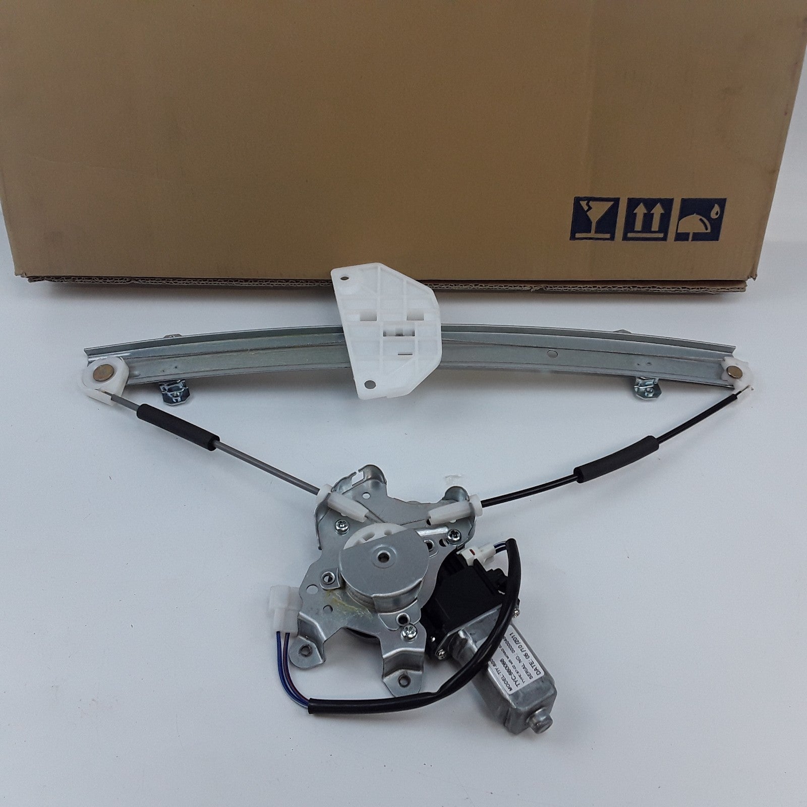 Front Left Power Window Regulator/Motor Fits Mitsubishi Mirage 1997-2000 2001