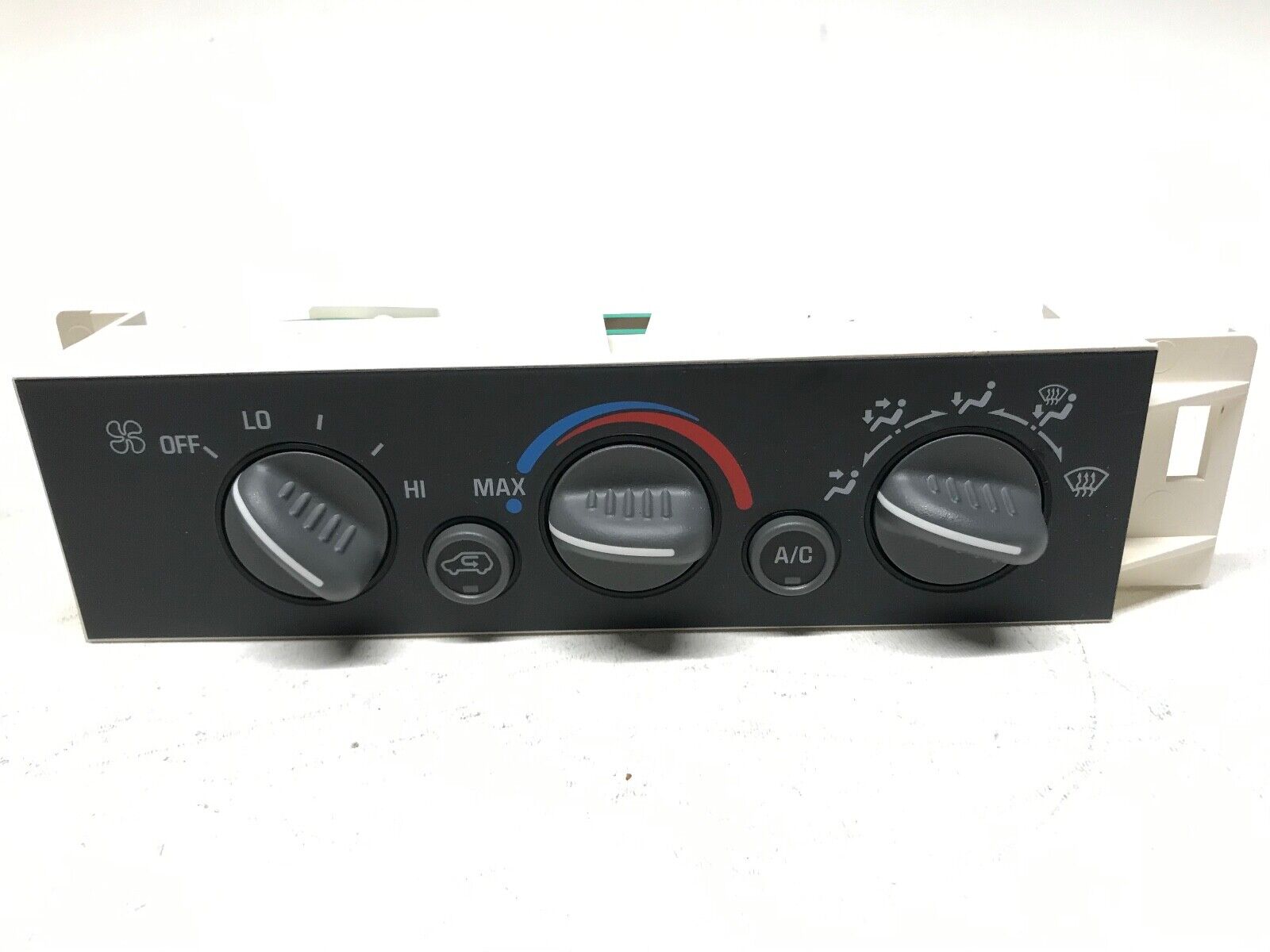 HVAC Control Panel Santech Industries MT1808 for Chevrolet, GMC FAST SHIPPING - HotCarParts