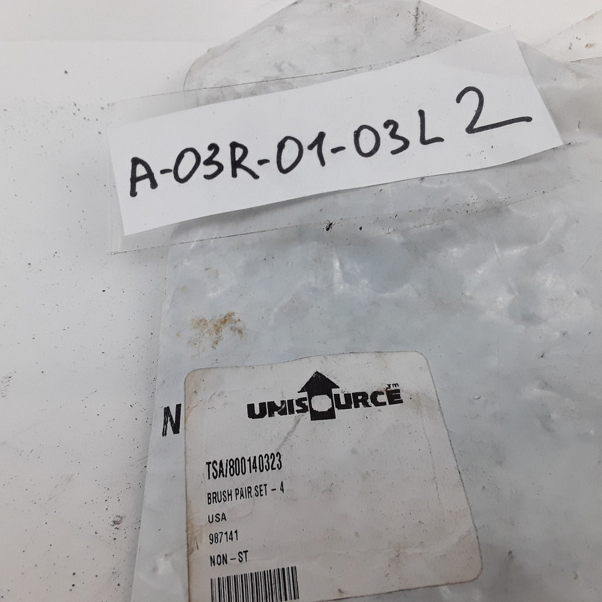 Unisource 800140323 Motor Carbon Brushes Fits Heavy Duty Forklifts