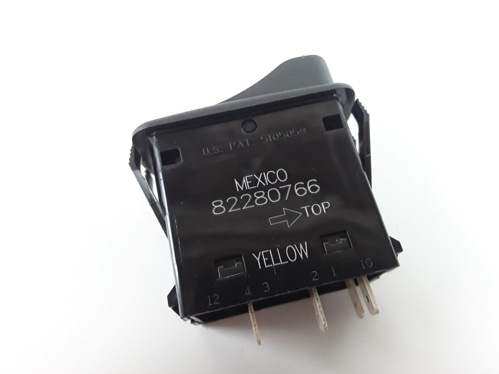 Volvo 82280766 Diff Lock Dash Console Switch Fits Mack GU813 p/n 1MR4347BM8 - HotCarParts