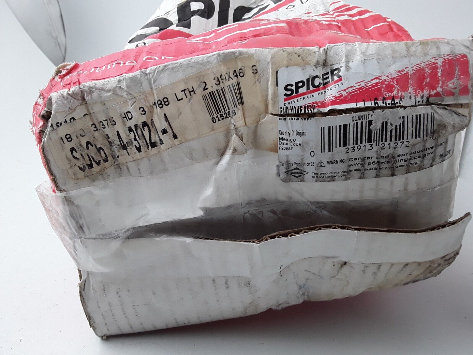 Dana Spicer 6.5-4-4611-1X Differential End Yoke Series 1810 250-65446111X - HotCarParts
