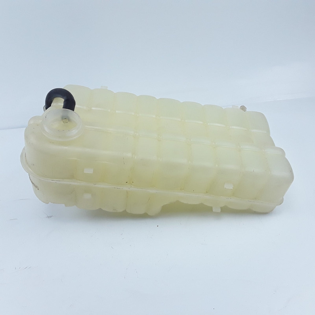 Coolant Reservoir Fits Chevrolet GMC Isuzu 2003 2004 2005 2006 2007 2008 2009