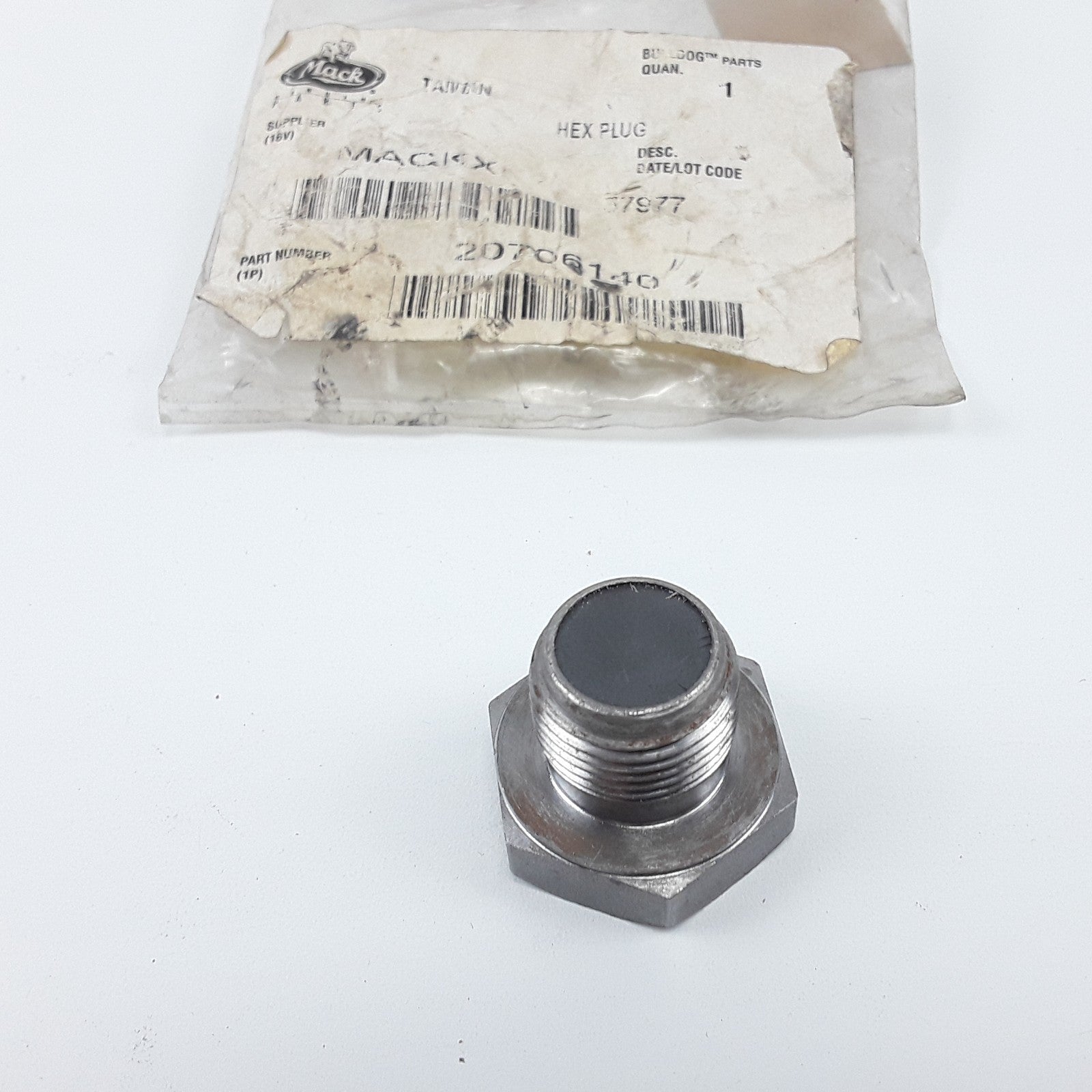 GENUINE NEW OEM MACK 20706140 HEX PLUG OIL PAN DRAIN PLUG