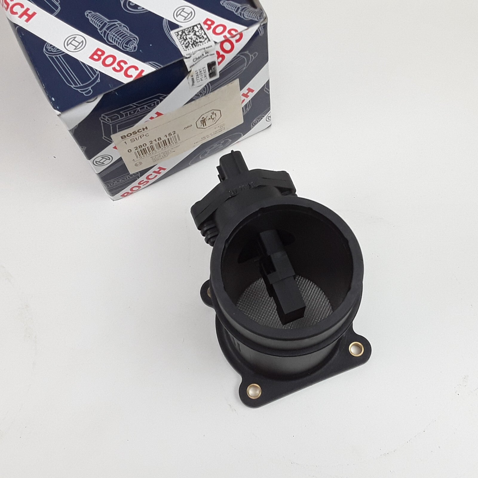 Bosch 0280218152 Mass Air Flow Sensor Assembly Fits Nissan Sentra 2000 2001 2002