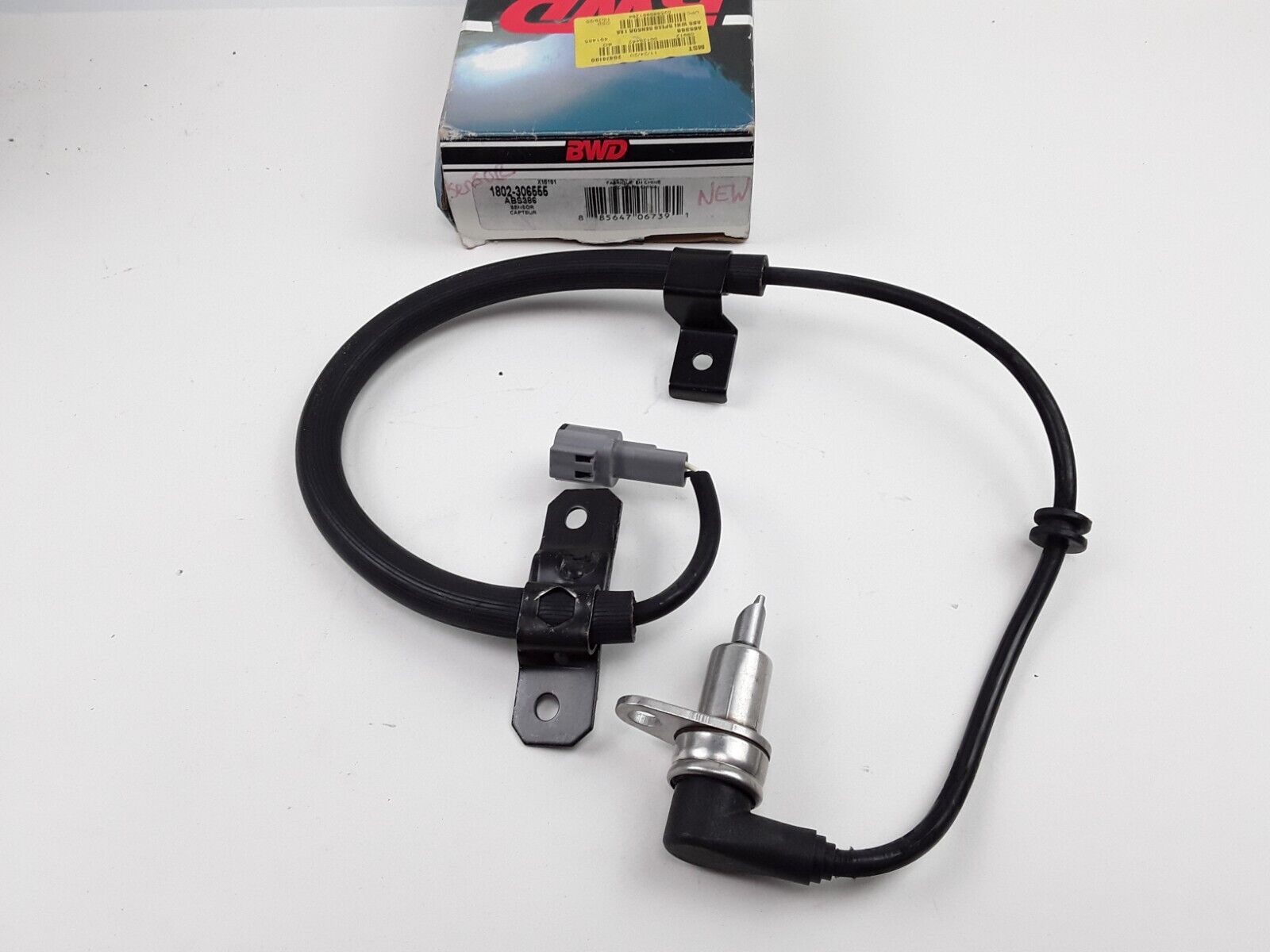 Front Right ABS Wheel Speed Sensor for Nissan Pathfinder, INFINITI QX4 1996-2000