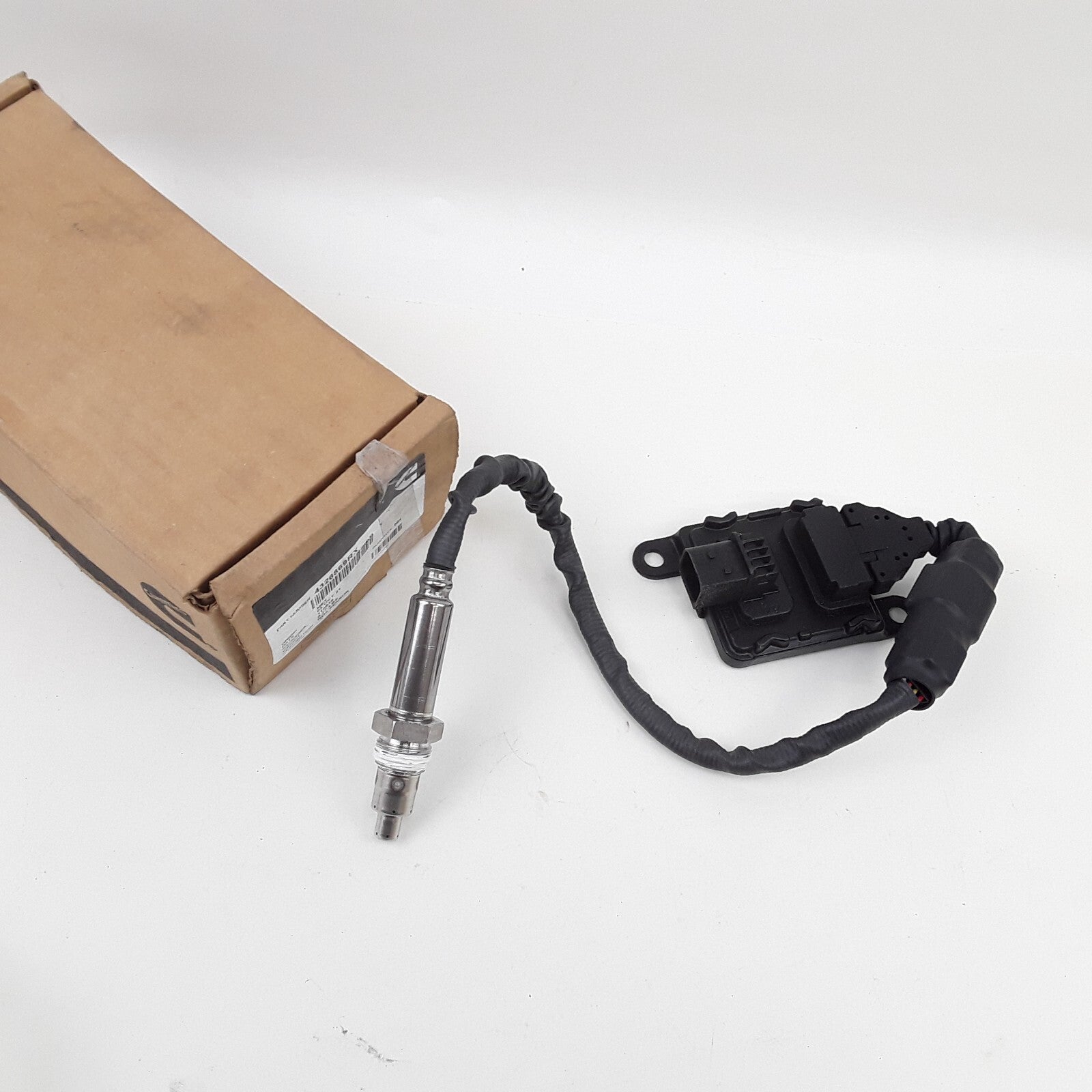 Cummins 4326869RX Nitrogen Oxide (NOx) Sensor ISB 6.7L Engine 5WK9 6753B GEN 2.8