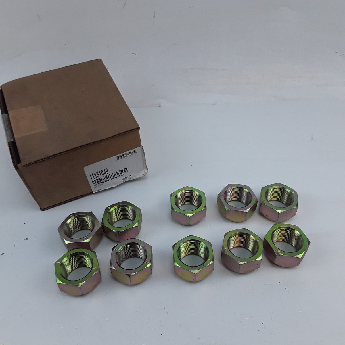 World American WA07-5157 Left Hand Wheel Lug Nut M30X1.5 Thread, M20X1.5 Hex