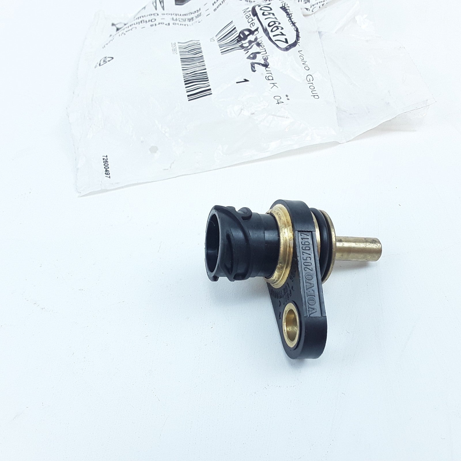 Genuine Volvo 20576617 Engine Coolant Temperature Sensor For Volvo Mack Trucks