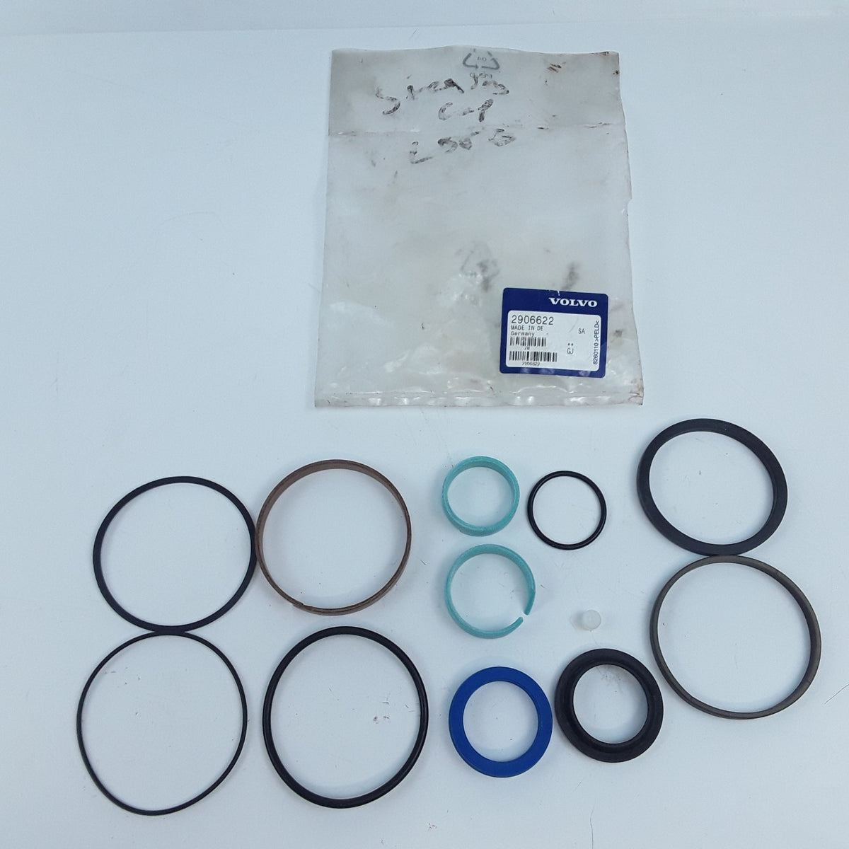 Steering Cylinder Seal Kit Fits Volvo L20B, L20F, L25B, L30B, L35B, L40B, L45B