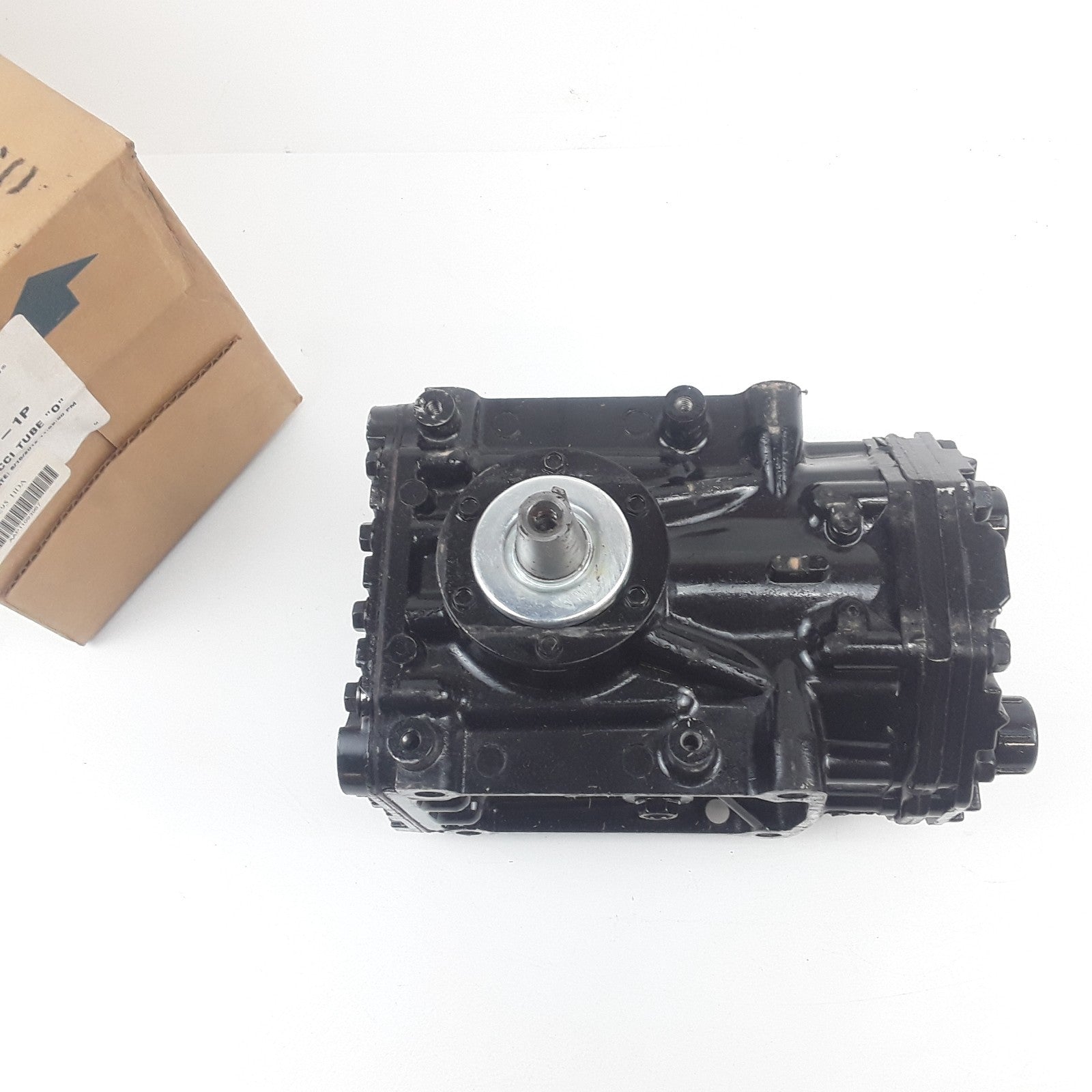 Left Compressor Fits Mercury Lincoln Ford International Freightliner (1969-2003)