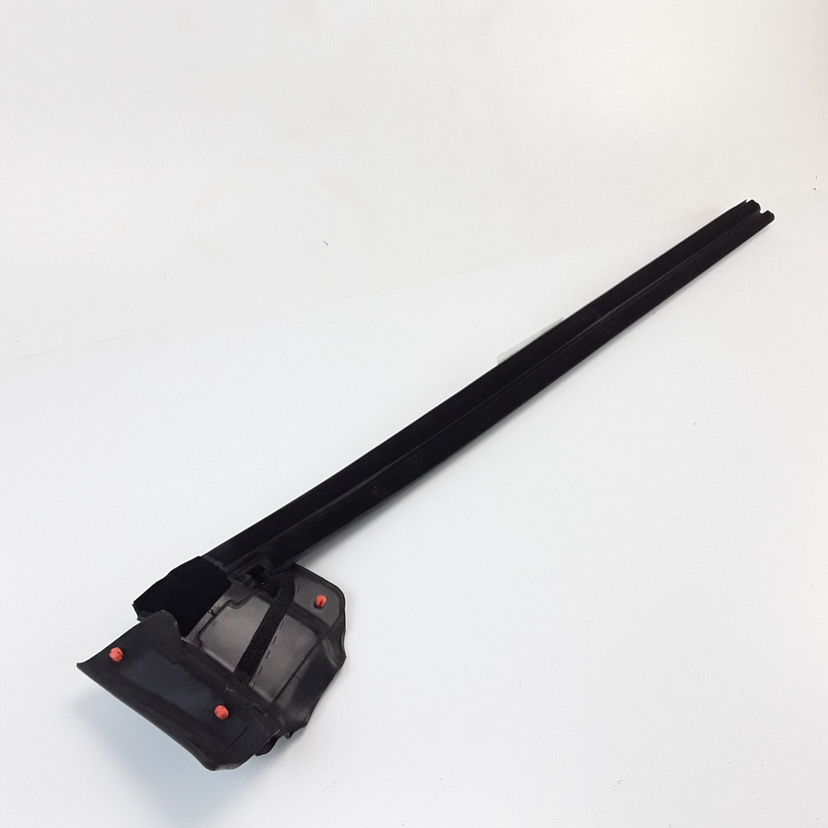Model 3 2017-2023 Front RH Inner Belt Seal 1090496-00-E Genuine OEM 
