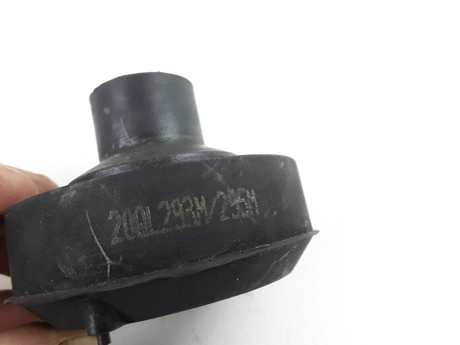 INSULATOR Mack 20QL45M / 295M Fits Volvo Fast Free Shipping - HotCarParts