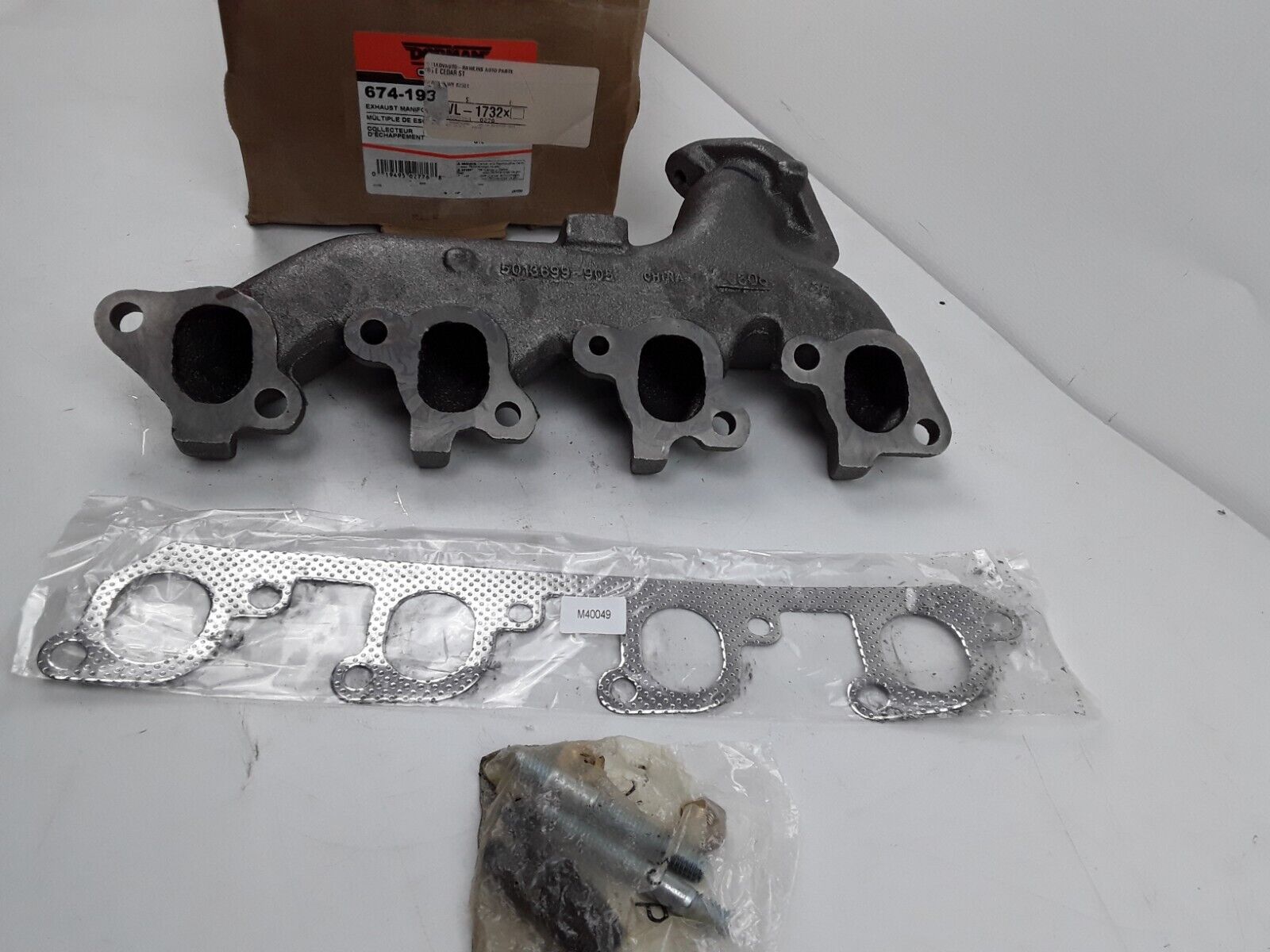 Exhaust Manifold Left W/Gasket, Hardware Dorman 674-193 For Ford,Mercury 1975-82 - HotCarParts
