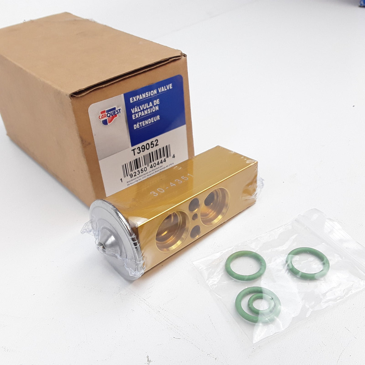 Carquest T39052 A/C Expansion Valve Fits Dodge Durango (2003 2004 2005 2006)
