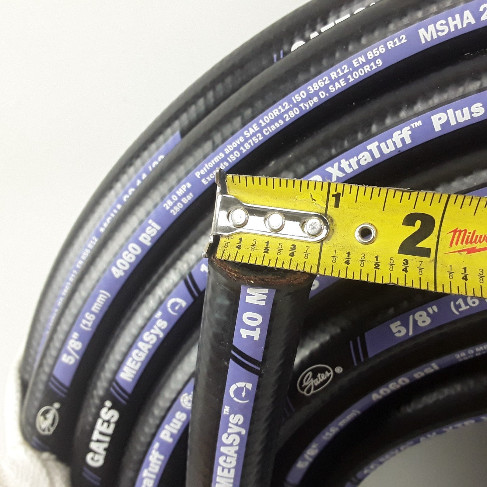Gates Hydraulic Hose 10MXG 4K Xtra Tuff Plus 100-Feet 5/8" (16mm) , 4060 psi