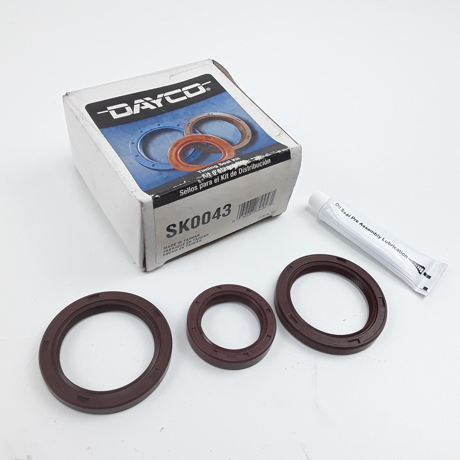 Dayco SK0043 Engine Seal Kit Fits Pontiac Suzuki Chevrolet Daewoo (1999-2008)