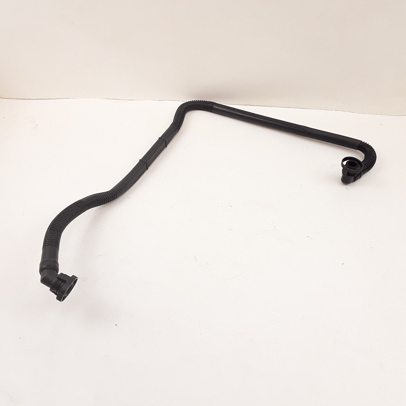 PCV Valve Hose Fits Volkswagen Passat 2001 2002 2003 04 05 Audi A4 Quattro 2001