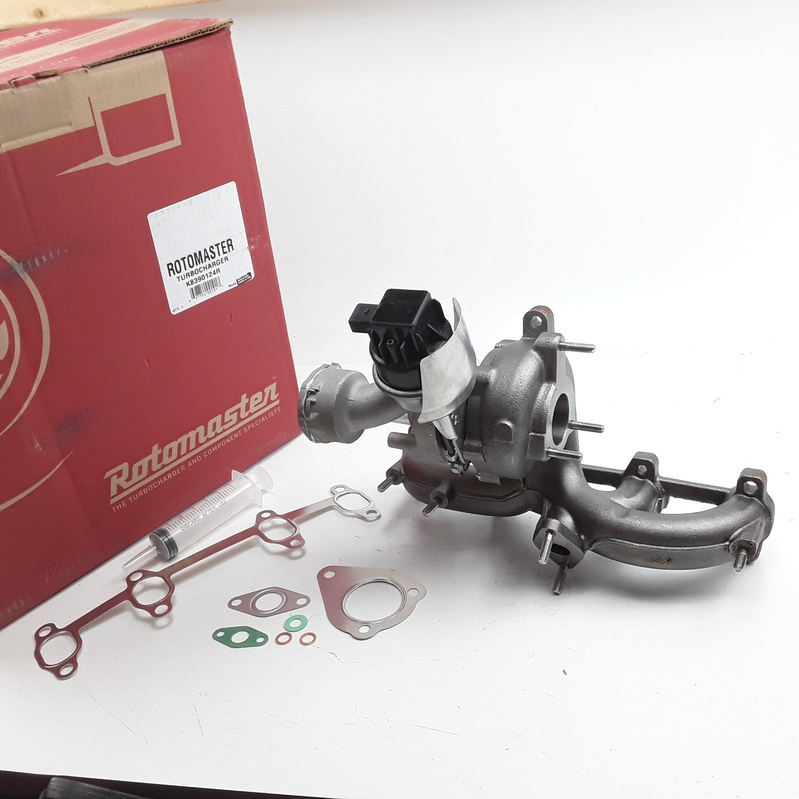 Rotomaster K8390124R Turbocharger Fits Volkswagen Jetta Golf Beetle (2004-2006)