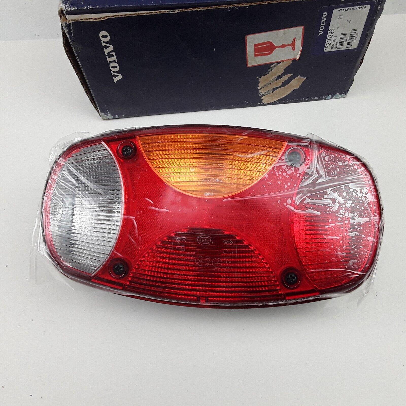 Volvo 15240396 Rear Right Tail Light Lamp For Hella 2VP343640-041 L20H L25H L30G