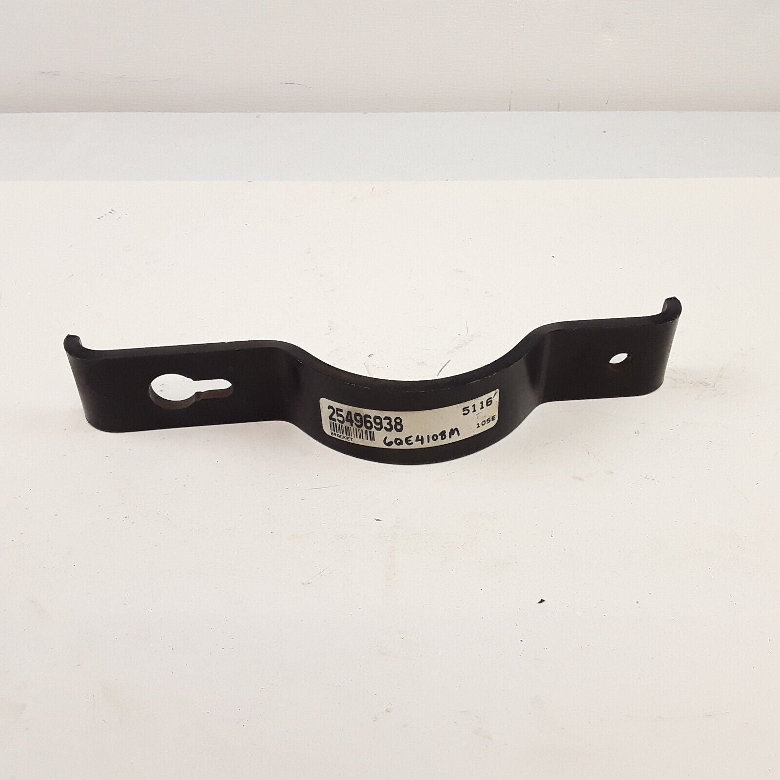 Mack 25496938 , 6QE4108M Oil Cooler Bracket Right Side CH612 CH613 MR688P MR688S