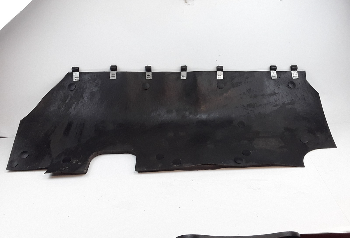 International 1666915C92 Right Hand Guard Assembly Splash Fits Navistar Trucks