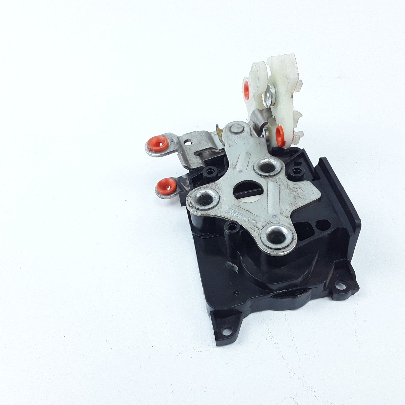OEM International 2593968C1 Front Left Engine Access Door Latch For Navistar