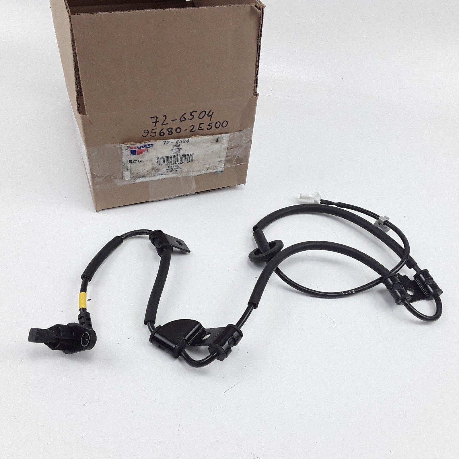 ABS Speed Sensor Fits Kia Sportage Hyundai Tucson 2005 2006 2007 2008 2009 2010