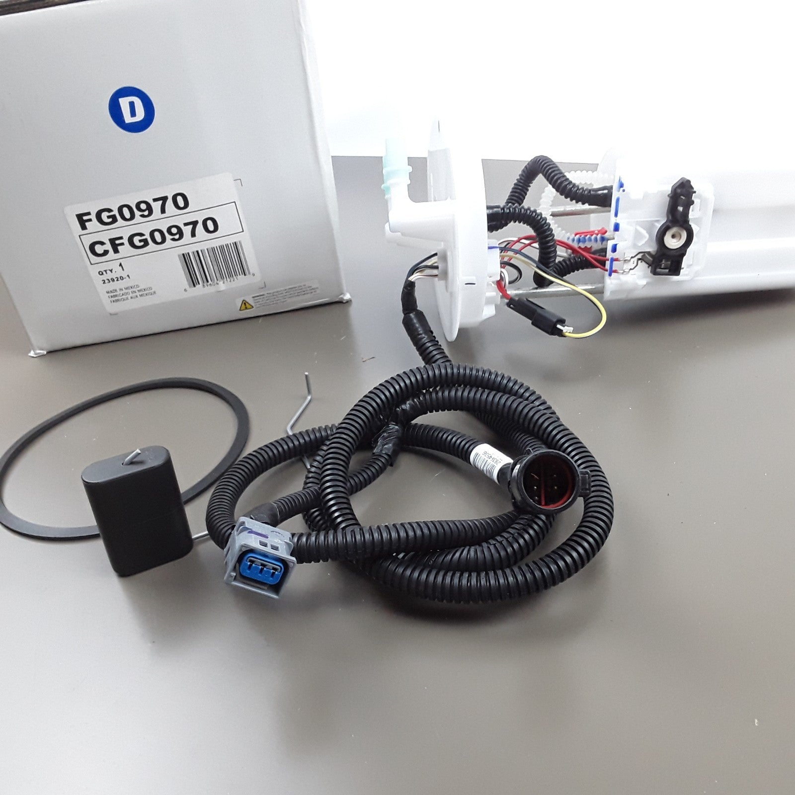 Delphi FG0970 Fuel Pump Module Assembly Fits Ford Windstar (2001 2002 2003)