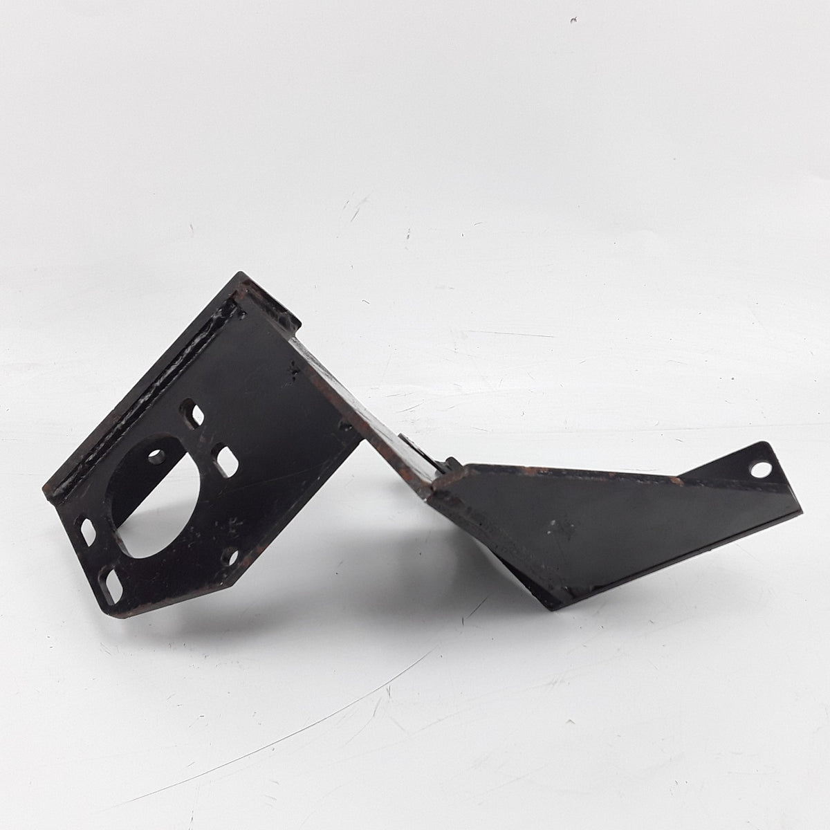Toyota 16301-31390-71 Metal Bracket Or Mounting Assembly Fits Toyota Forklift