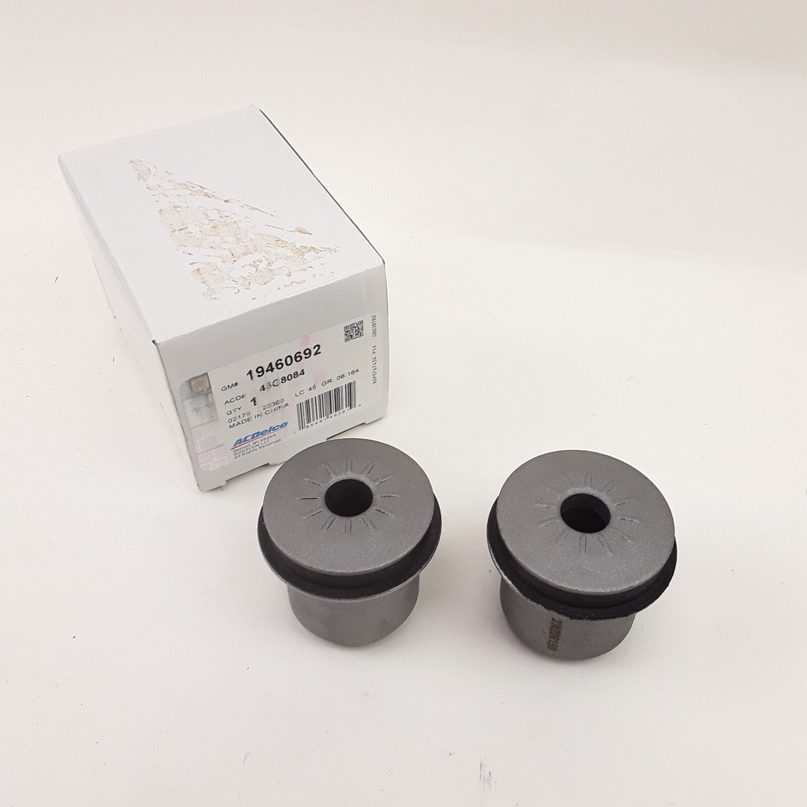 Suspension Control Arm Bushing Fits Chevrolet Silverado 2500 2000-2001 2002 2003