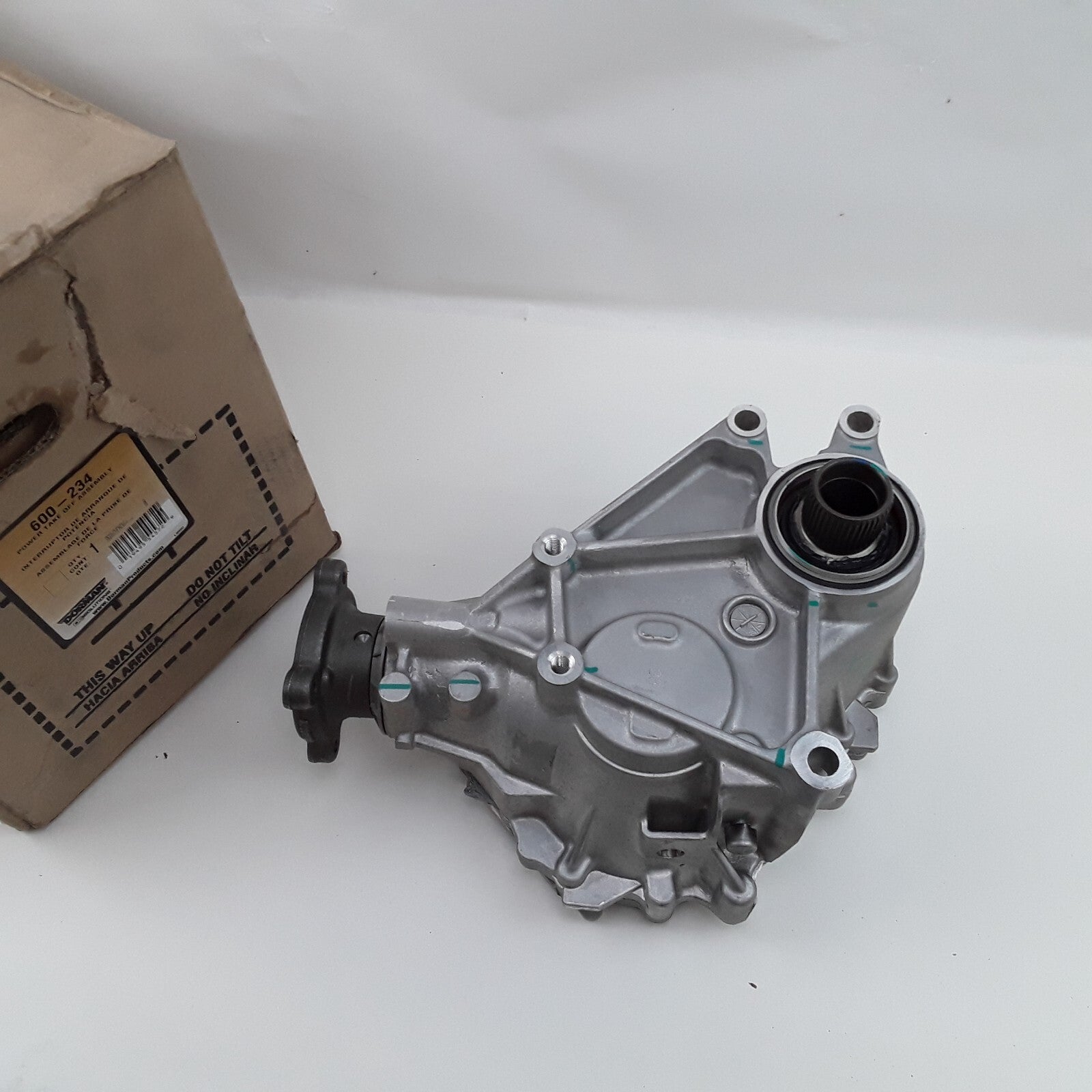 Transfer Case Assembly Fits Ford Explorer (2011-2015), Mercury Sable (2008-2009)