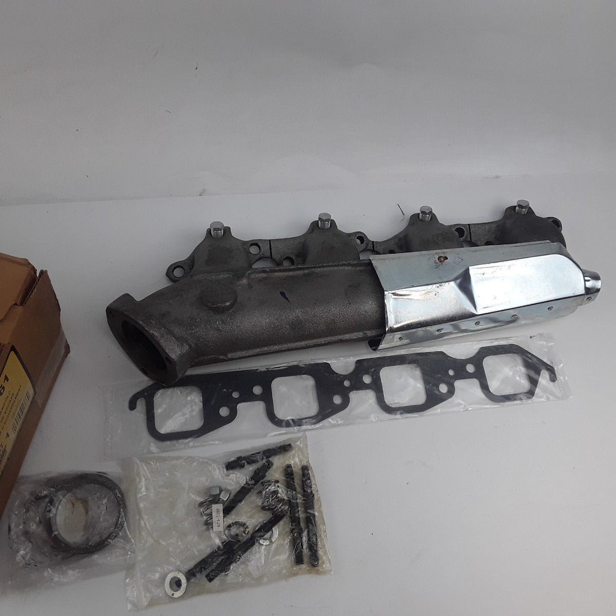 Exhaust Manifold Fits Chevrolet R3500 V3500 P30 GMC R3500 V3500 R2500 1985-1997