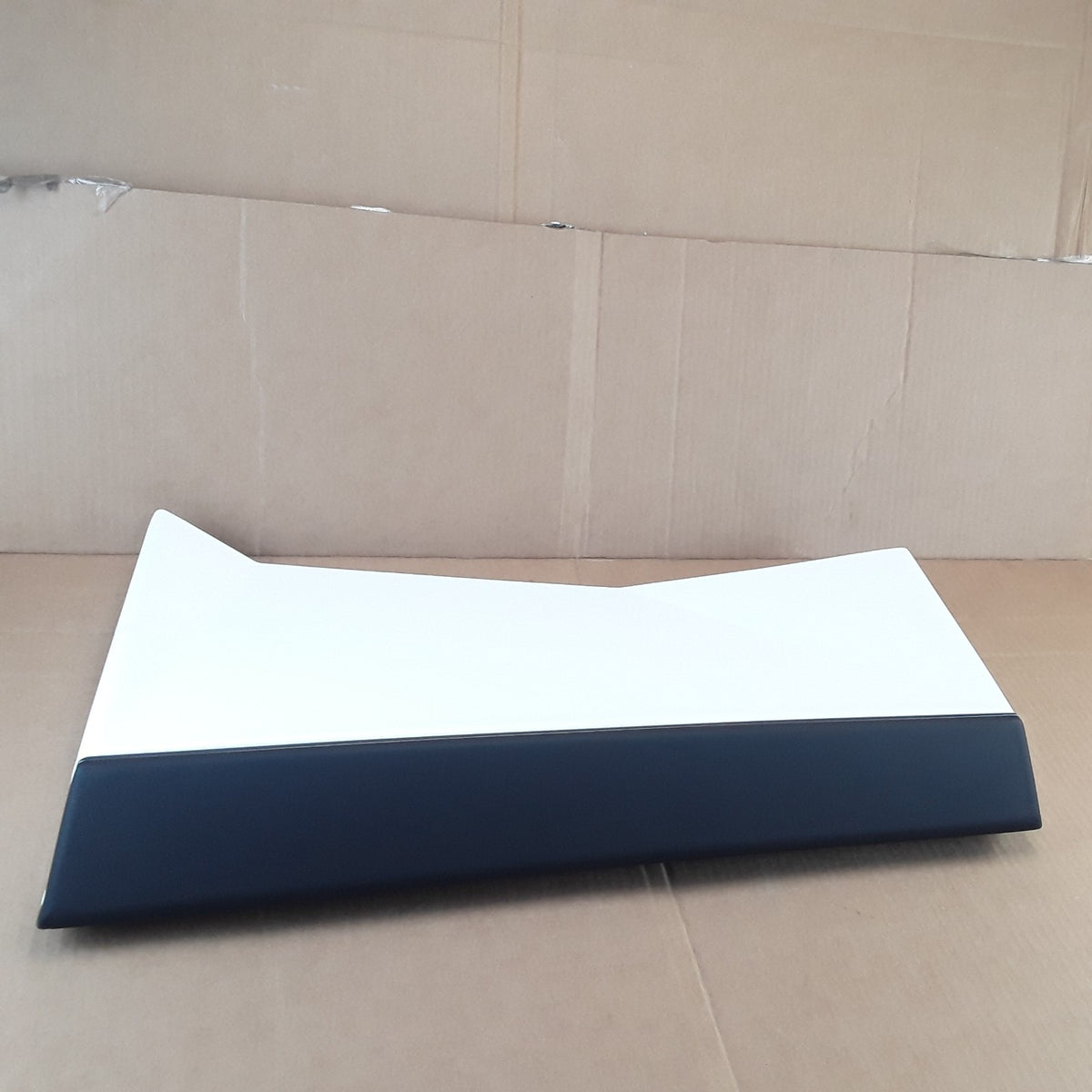 1820495-55-D RR RH Beltline Assembly w/ Ambient Light For Tesla Genuine OEM New