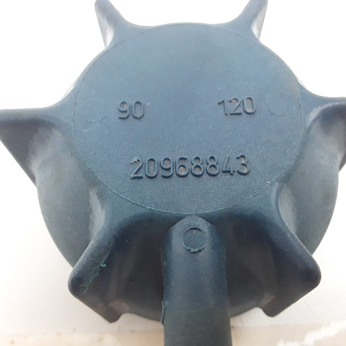 Engine Coolant Reservoir Cap Fits Volvo VNM VNL VN 2000 2001 2002 2003 2004-2007