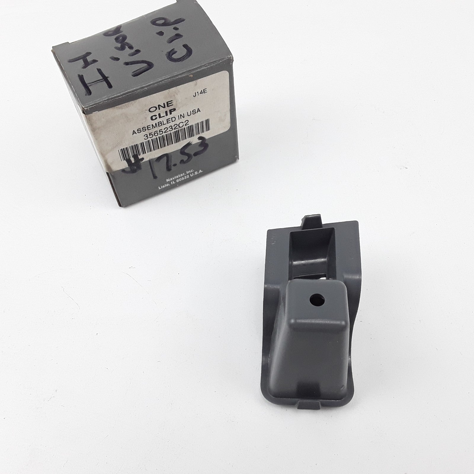 OEM International 3565232C2 Left Hand Sun Visor Clip For Navistar Trucks