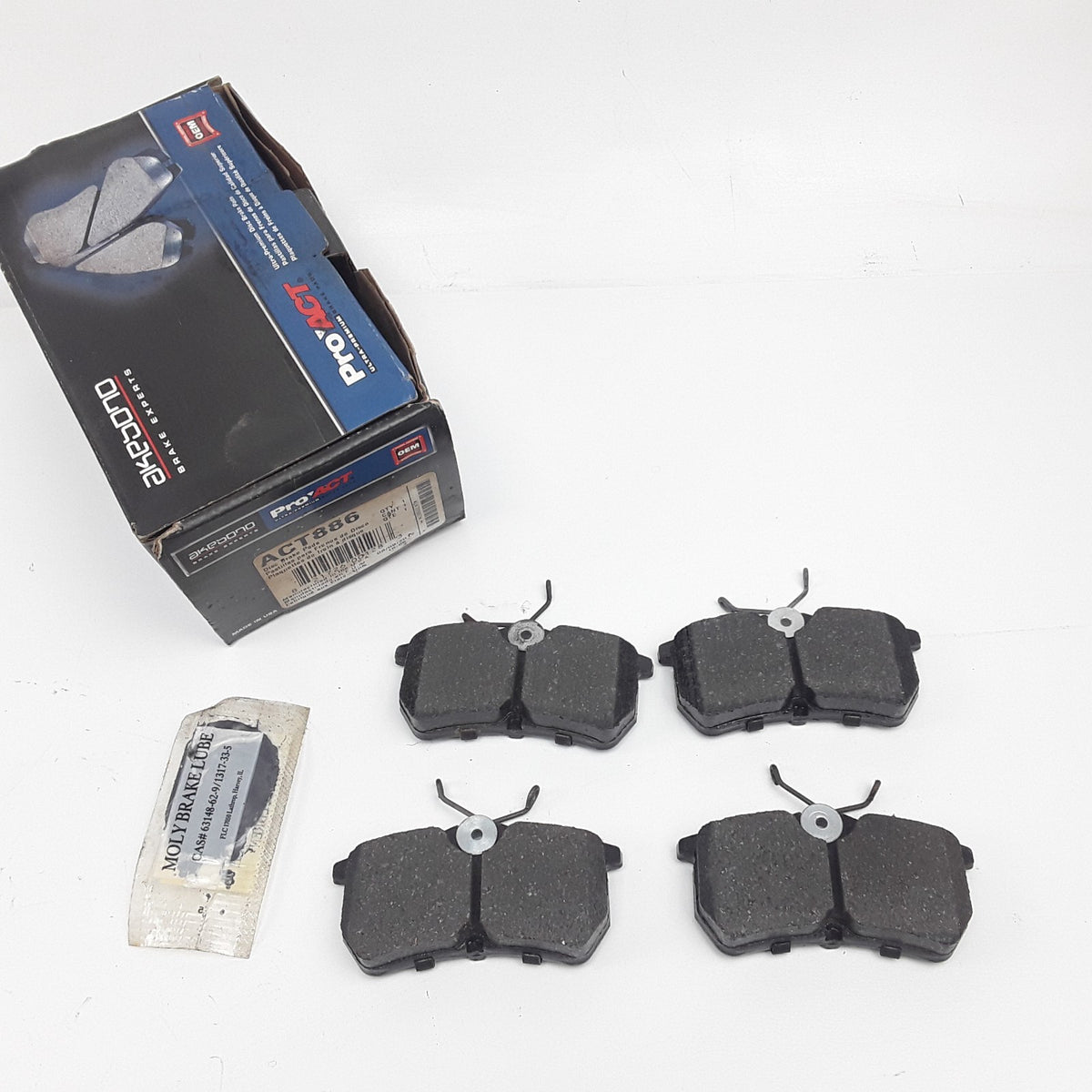 Rear Brake Pads Fits Ford Fiesta Focus 2000 2001 2002 2003-2007, 2014 2015-2019