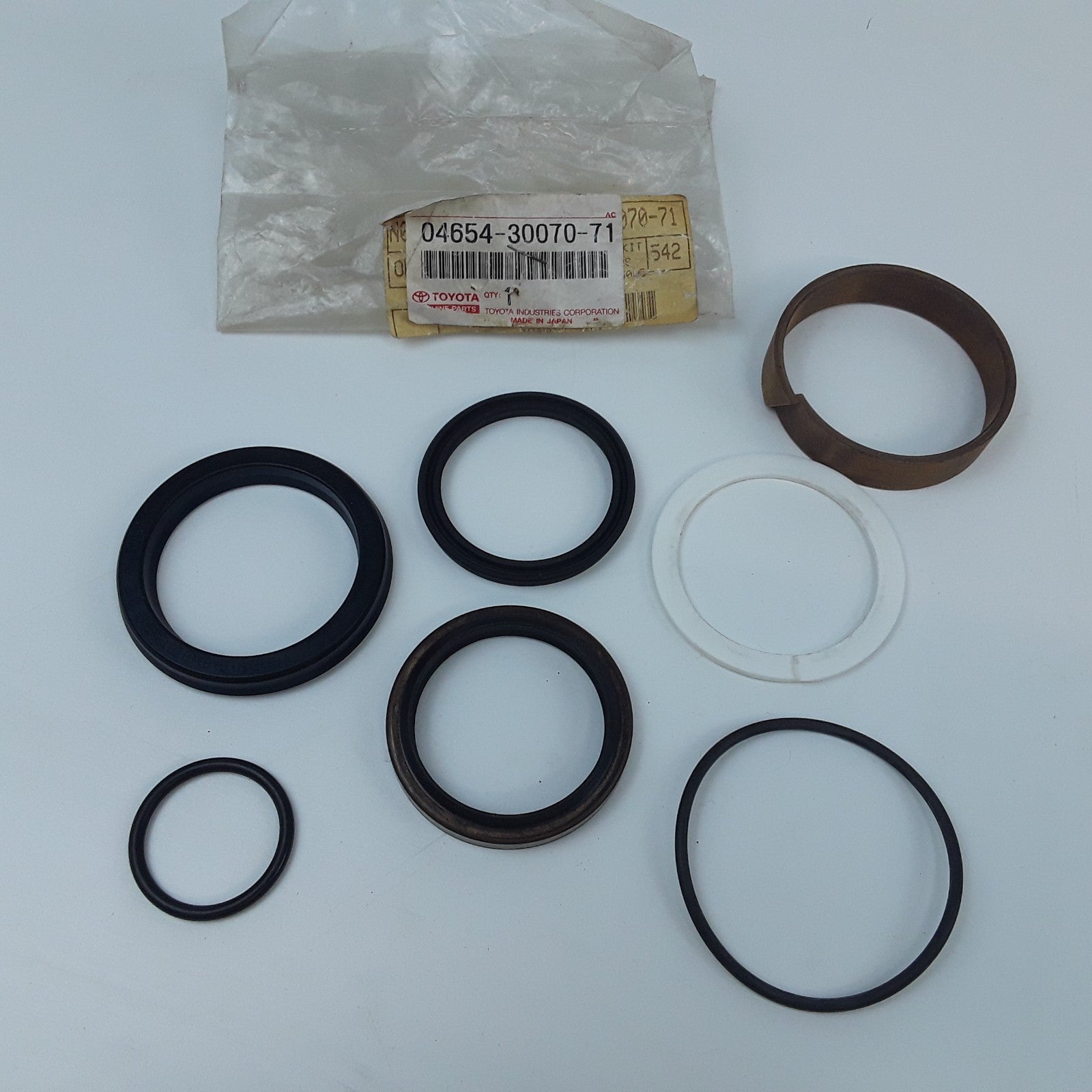 Lift Cylinder Seal Kit For Toyota Forklift 5FD45 5FG45 6FD45 7FD45 7FG45 7FGCU45