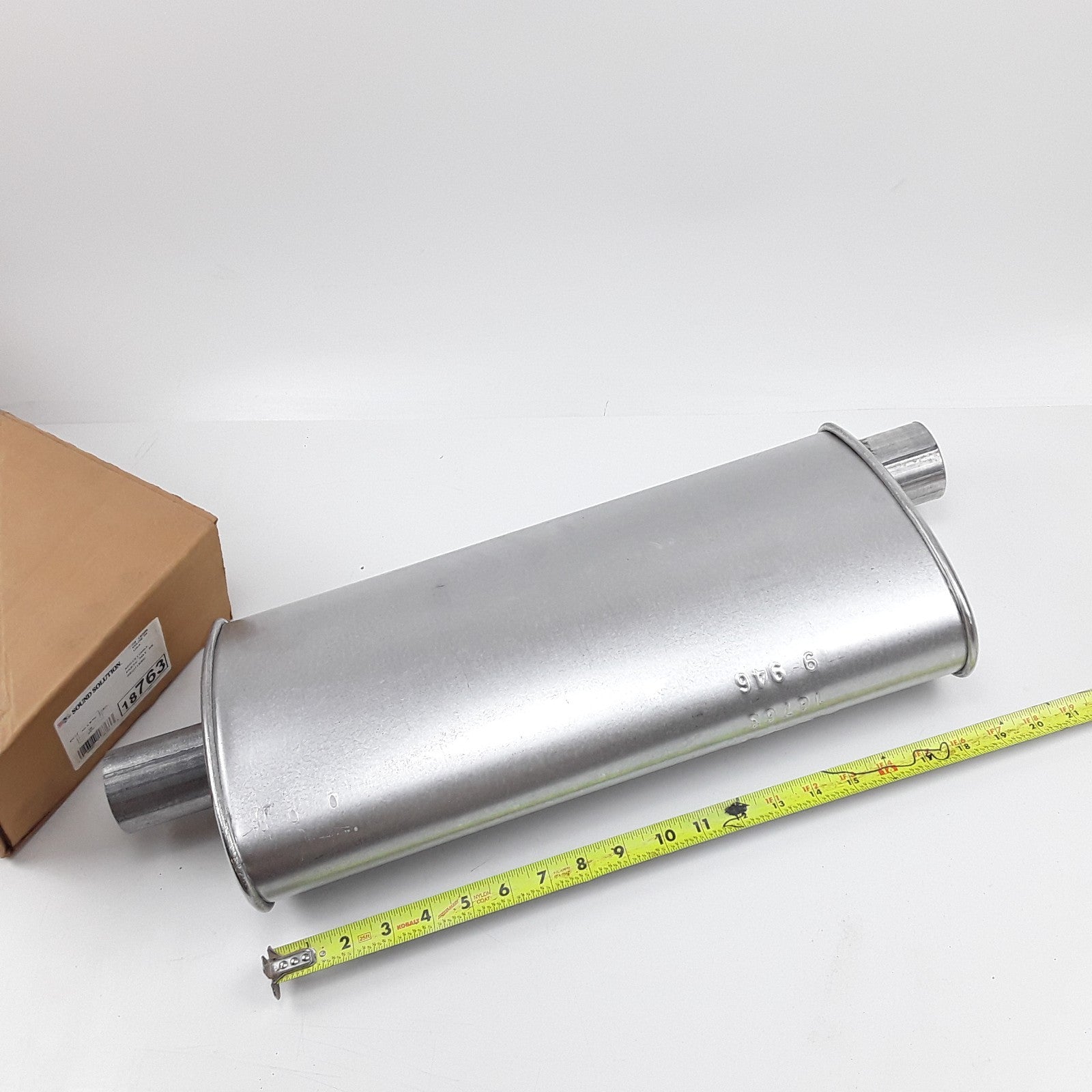 Walker Sound Solution 18763 Universal Muffler 19 ,24 1/4 ,2 1/4 ,4 1/4 X 8 13/16