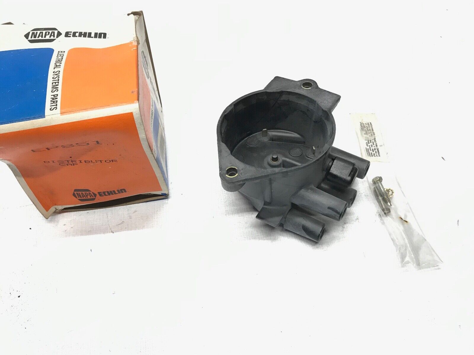 Distributor Cap GENUINE NAPA ECHLIN EP851 FAST SHIPPING - HotCarParts