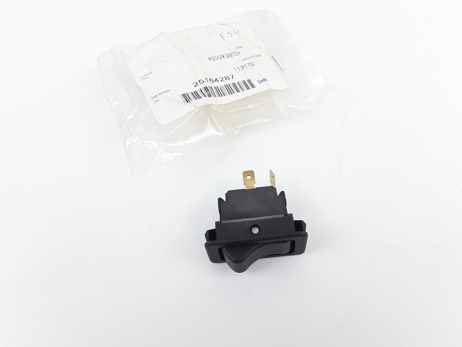 Mack 25164287 1MR4285M6 Rocker Switch Assembly Heavy Duty For Mack Truck