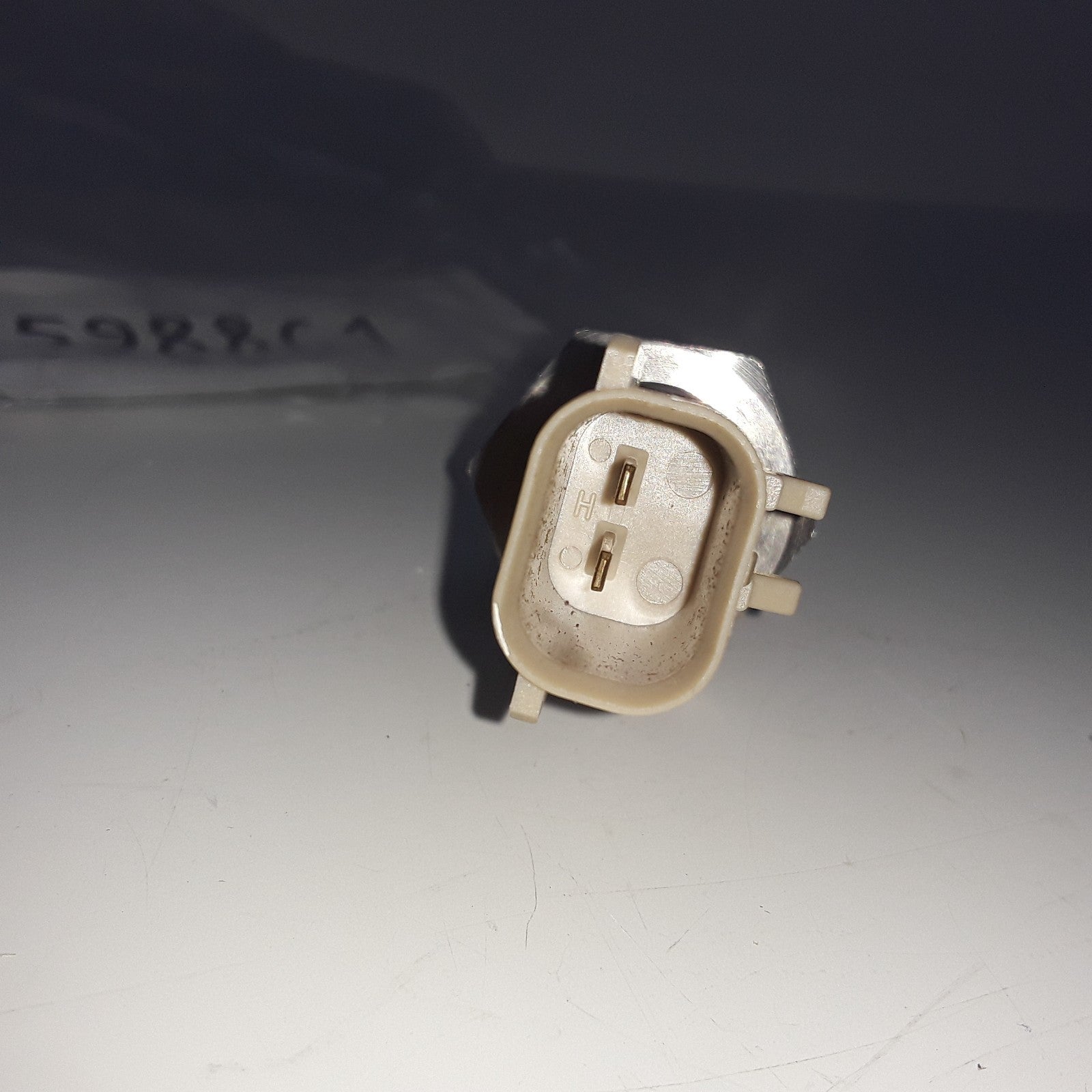 (EGT) Sensor Assembly Fits Ford F-250 F-350 F-450 F-550 Super Duty (2008-2010)