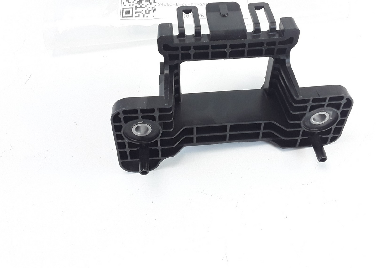 Model X 2015-2021 RH Front Corner Radar Sensor Bracket 1047098-00-D OEM